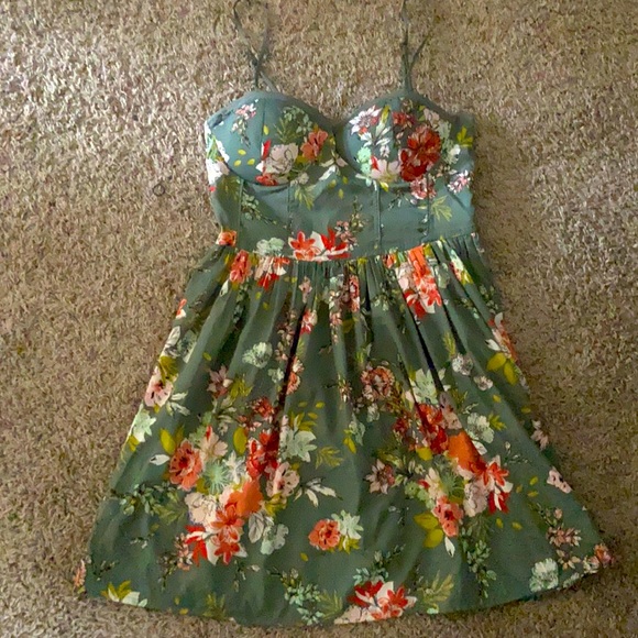 Cute summer dress size Large - Picture 1 of 4